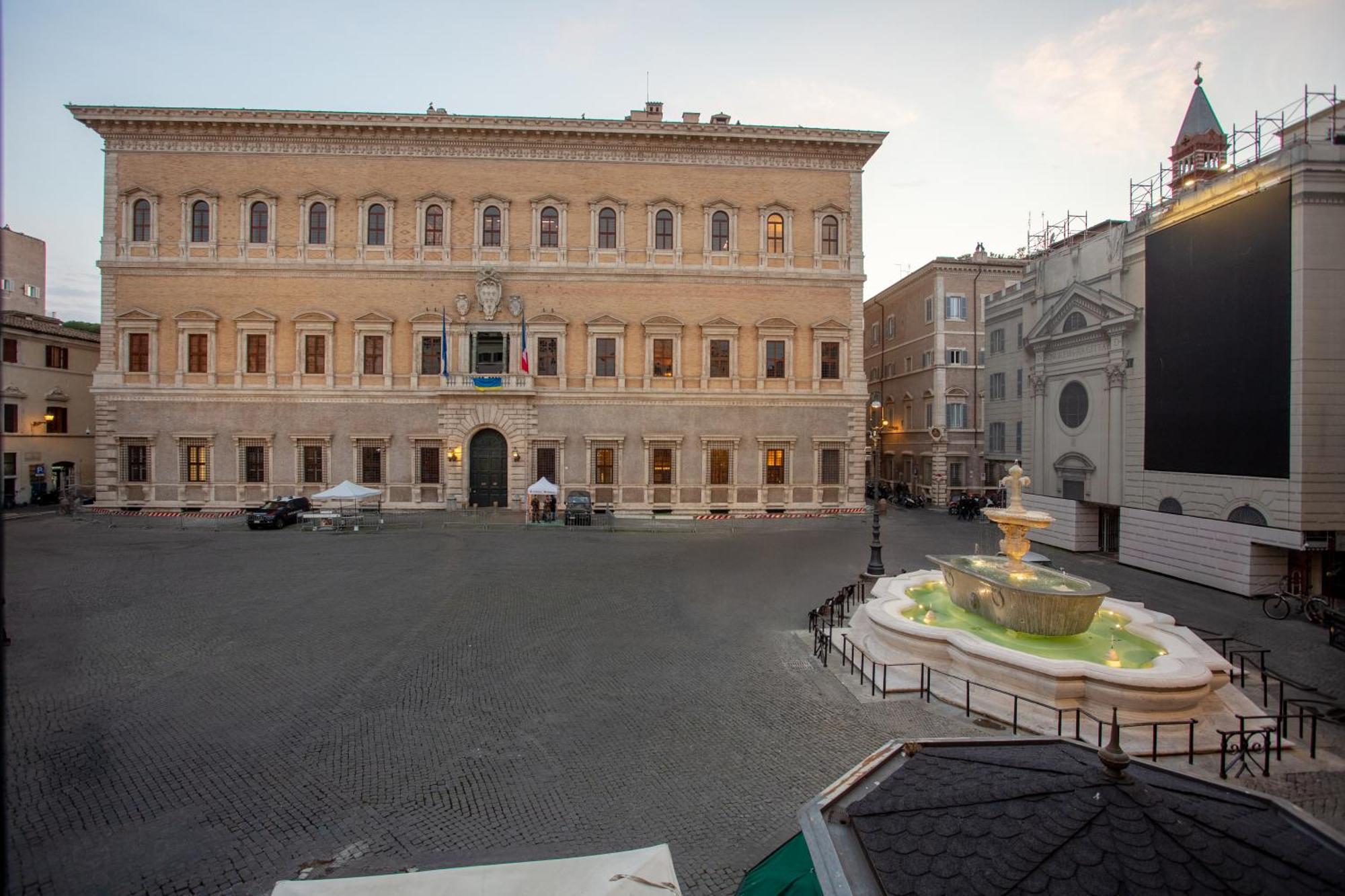 Апартаменти Casa Cristina In Piazza Farnese Рим Екстер'єр фото